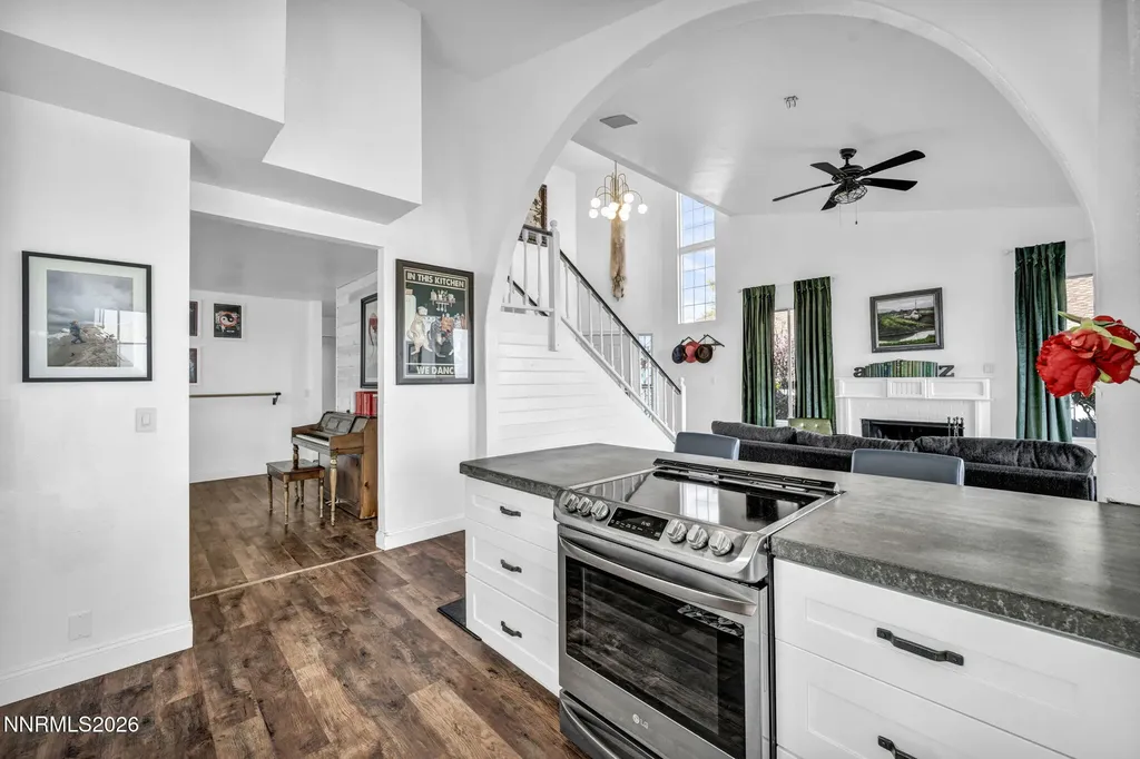 3332 Skyline View Reno NV 89509