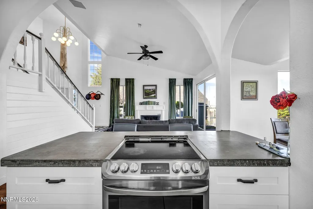 3332 Skyline View Reno NV 89509
