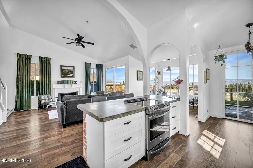 3332 Skyline View Reno NV 89509