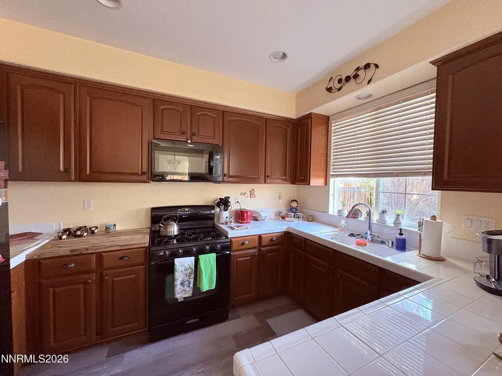 6748 Panther Creek Sparks NV 89436