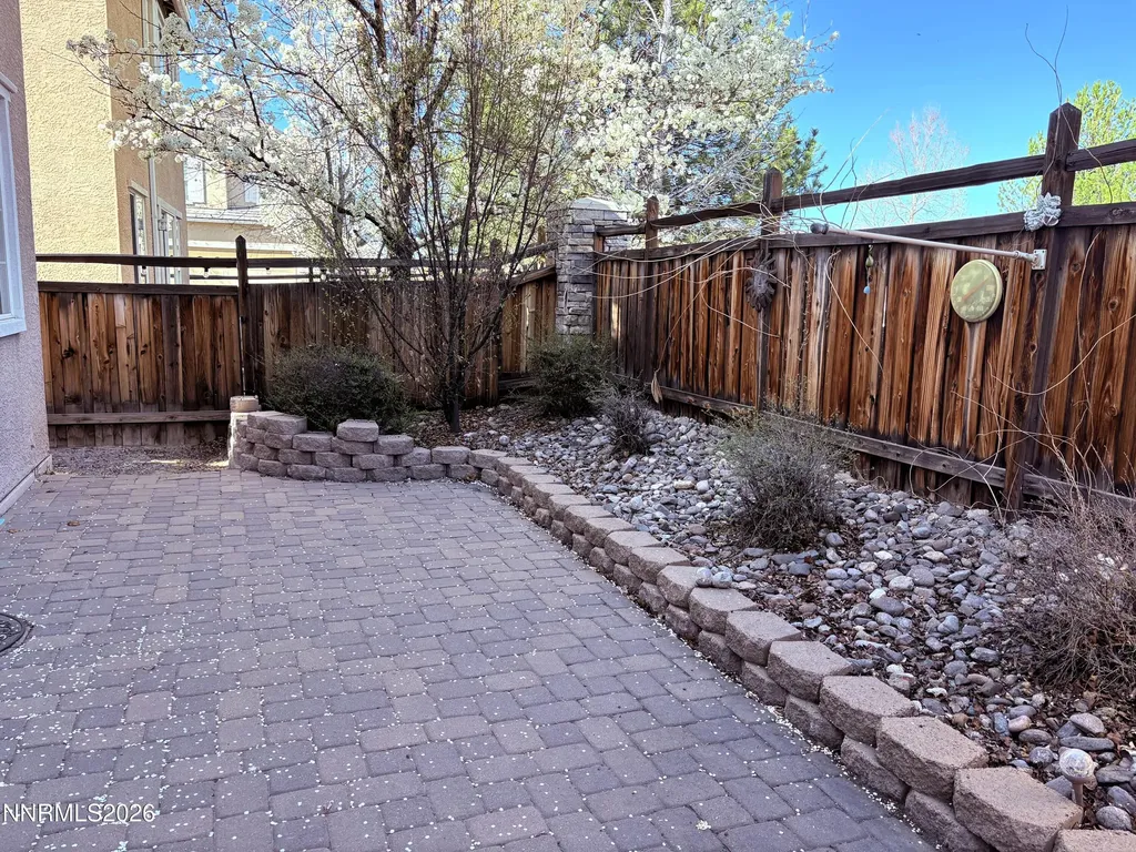 6748 Panther Creek Sparks NV 89436