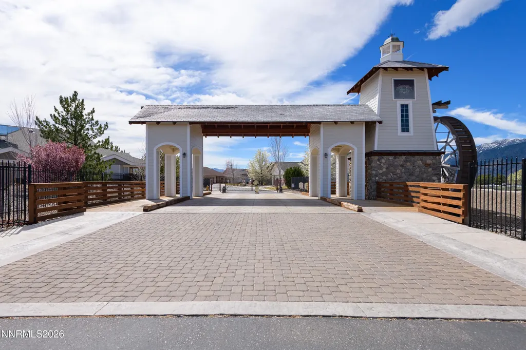 739 Cottage Gardnerville NV 89460