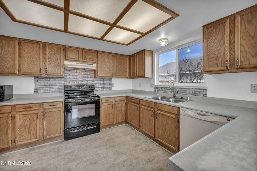 180 Monumental Spanish Springs NV 89436