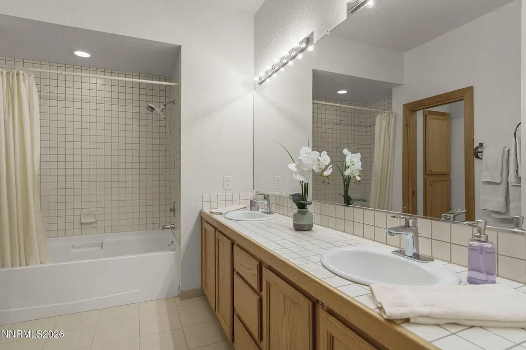 929 Northwood Incline Village NV 89451