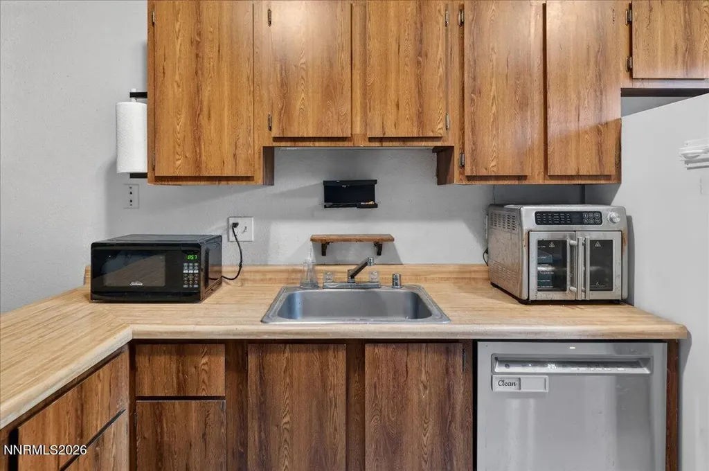 4380 Matich Reno NV 89502