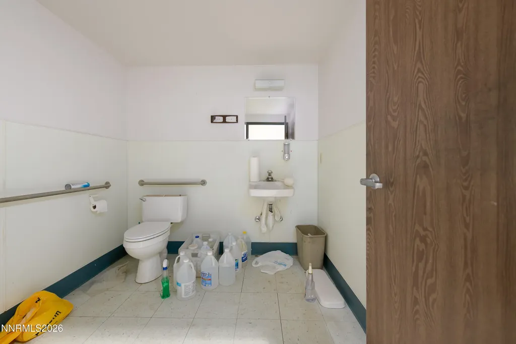 2562 Silver State Minden NV 89423