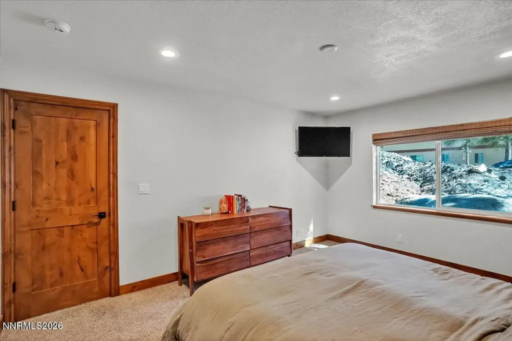 718 Kingsbury Grade Stateline NV 89449