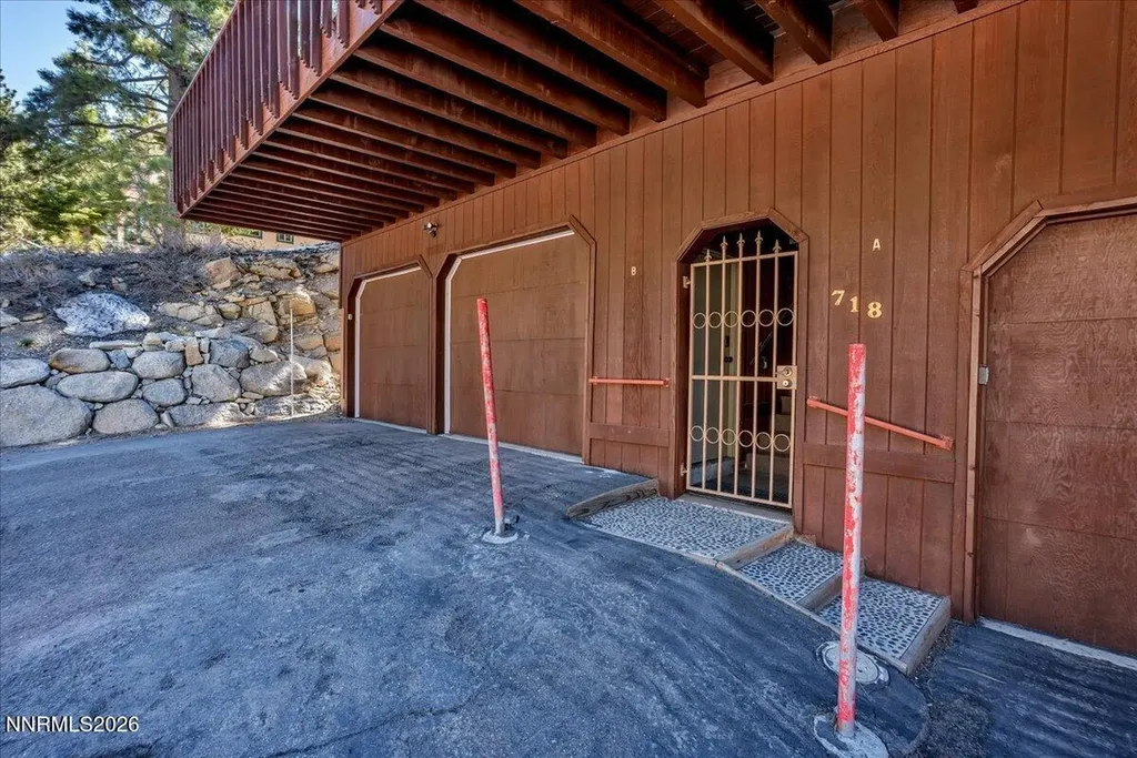 718 Kingsbury Grade Stateline NV 89449