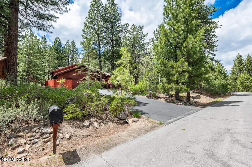 350 Black Pine Reno NV 89511