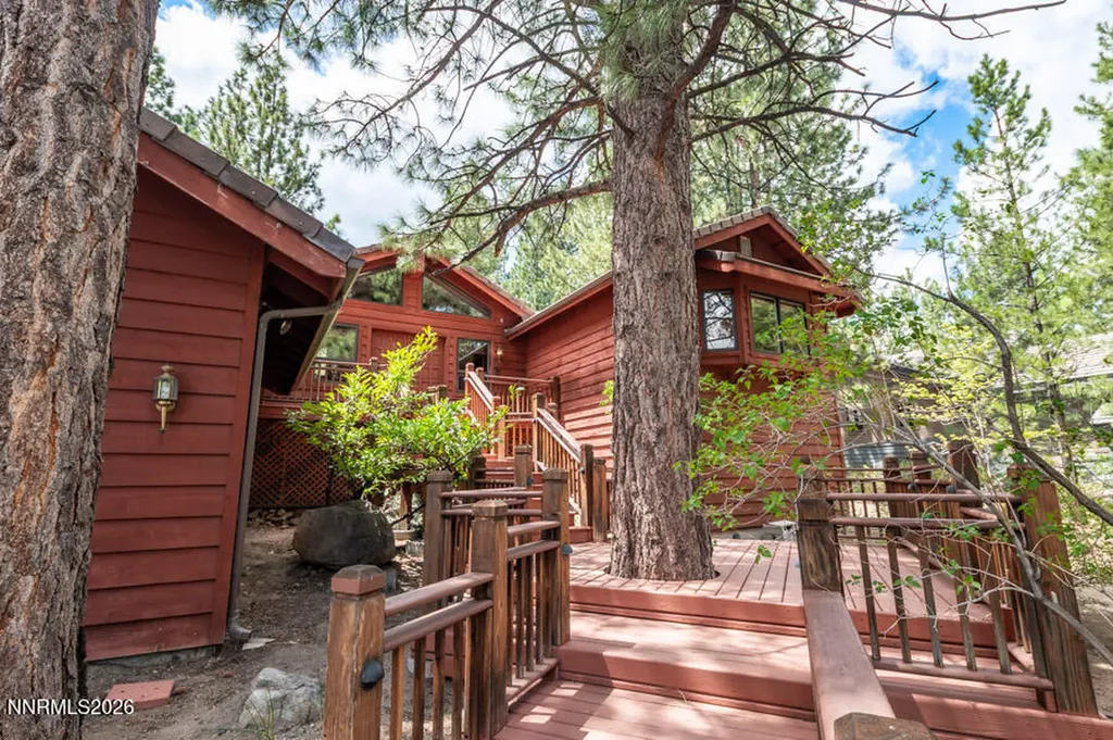 350 Black Pine Reno NV 89511
