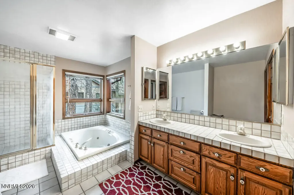 350 Black Pine Reno NV 89511