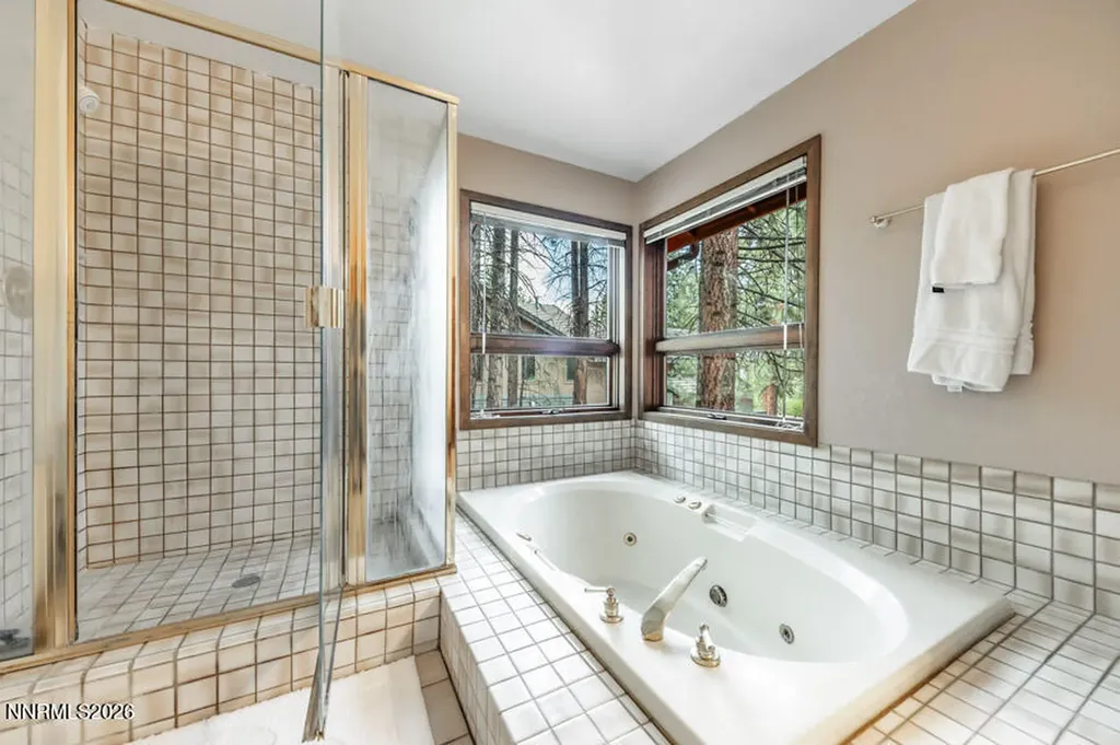 350 Black Pine Reno NV 89511