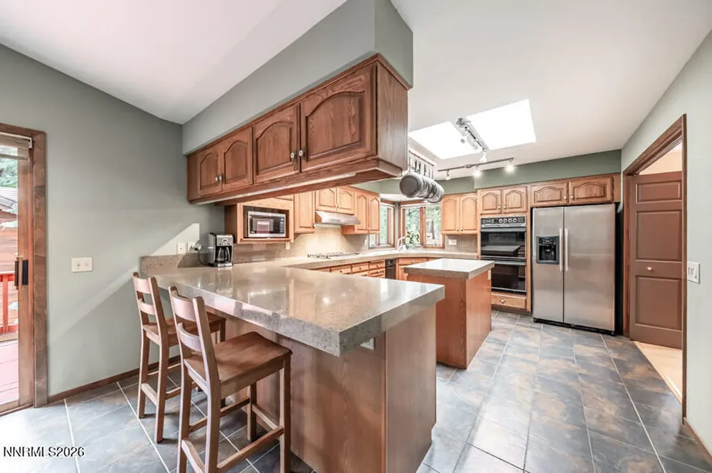 350 Black Pine Reno NV 89511