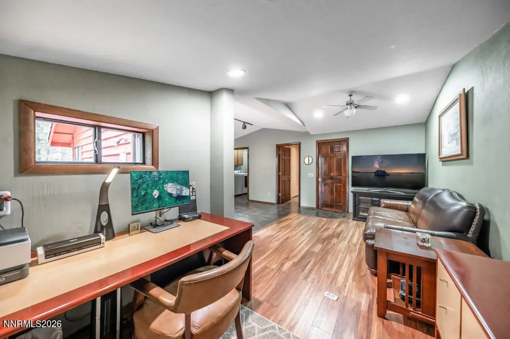350 Black Pine Reno NV 89511