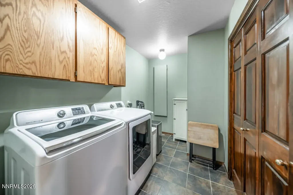 350 Black Pine Reno NV 89511