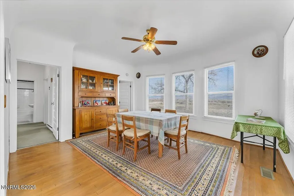 4995 Portuguese Fallon NV 89406