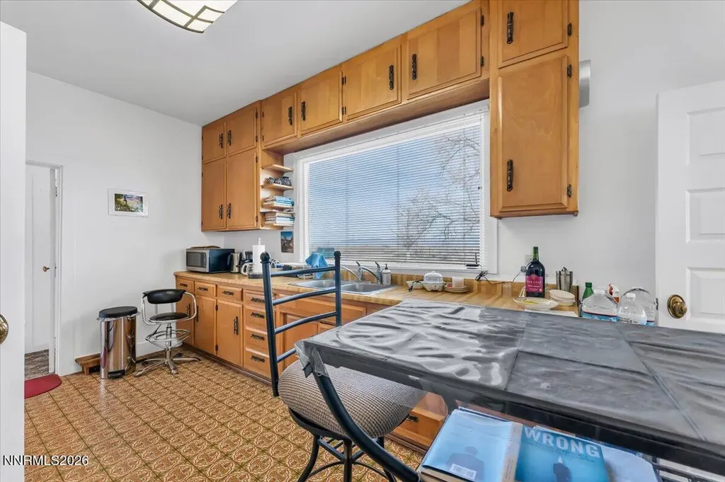 4995 Portuguese Fallon NV 89406