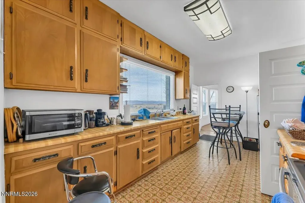 4995 Portuguese Fallon NV 89406