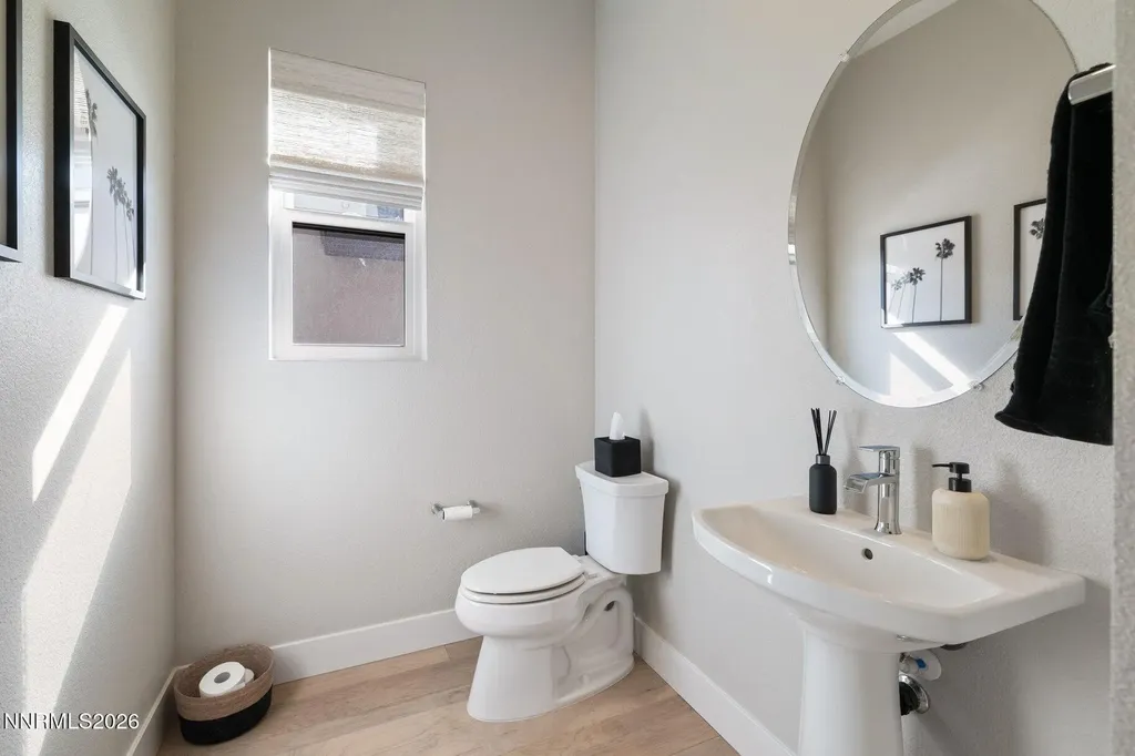 911 Solarium Reno NV 89511
