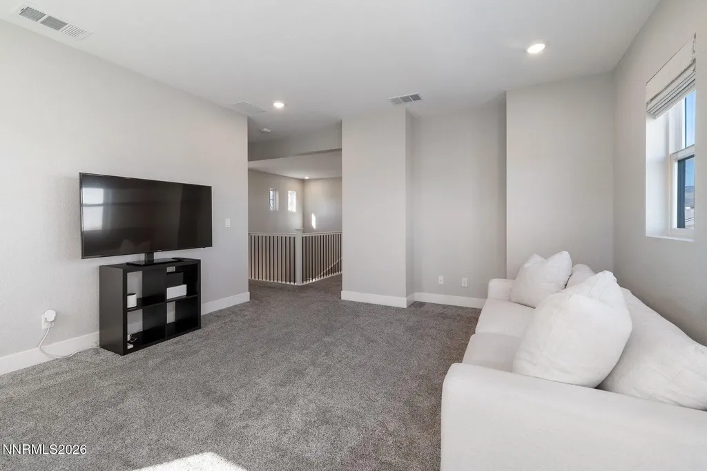 911 Solarium Reno NV 89511