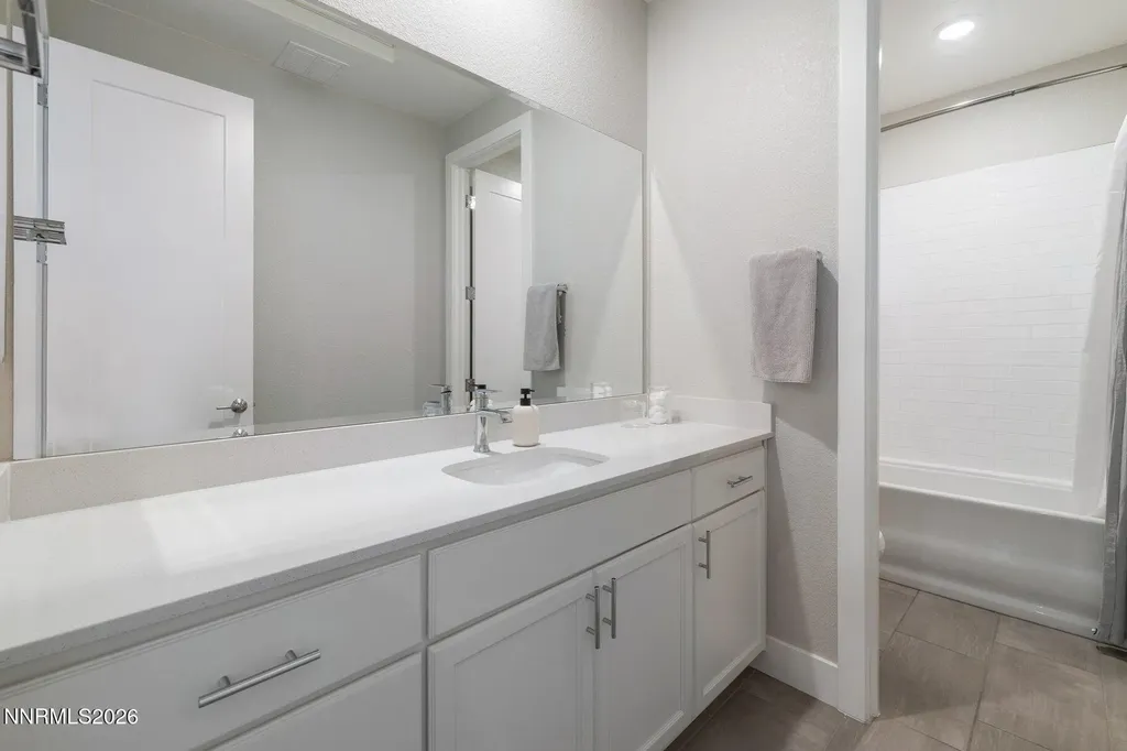 911 Solarium Reno NV 89511