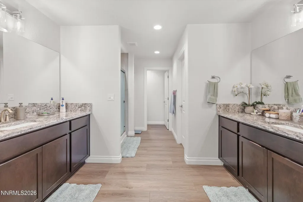 18661 Village Center Reno NV 89508