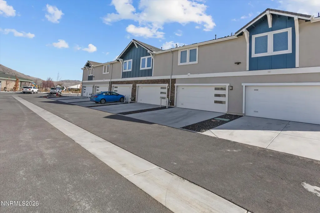 18661 Village Center Reno NV 89508