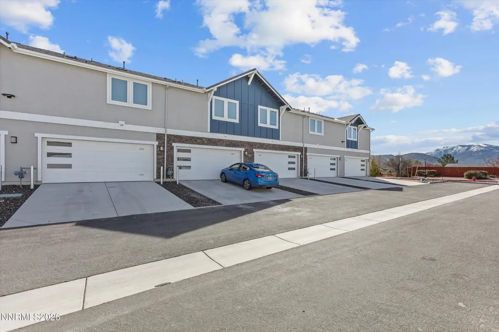 18661 Village Center Reno NV 89508