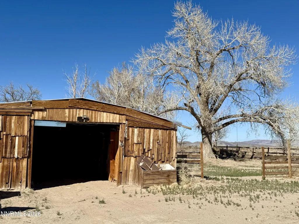 20 Penrose Yerington NV 89447