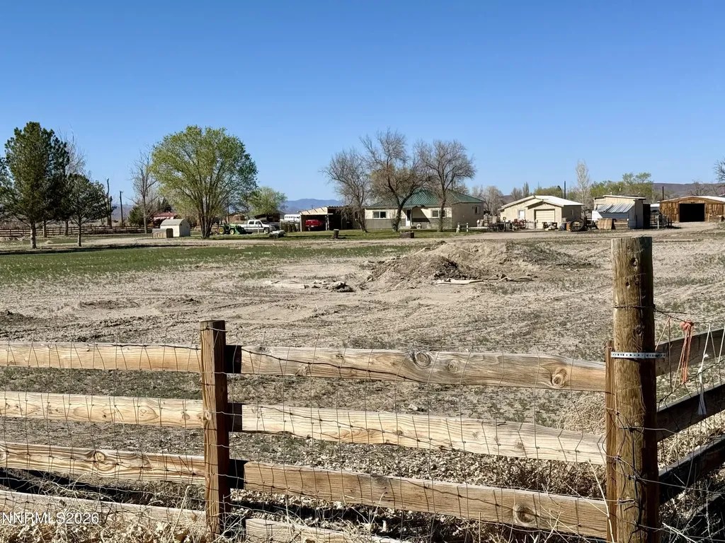20 Penrose Yerington NV 89447
