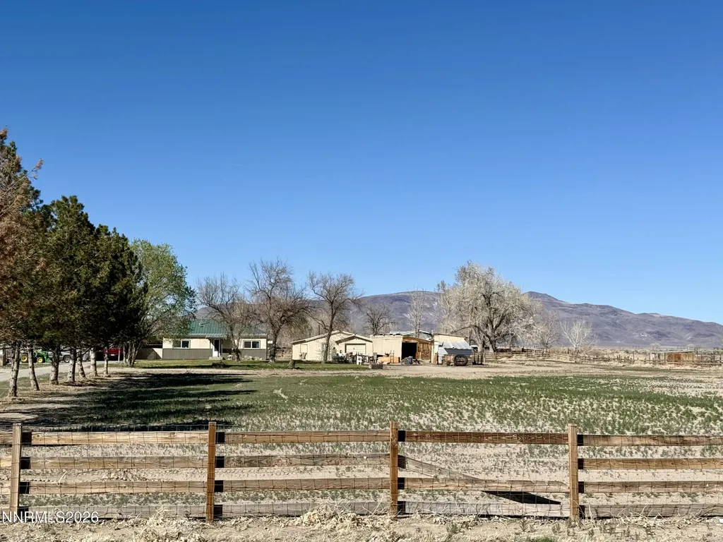 20 Penrose Yerington NV 89447