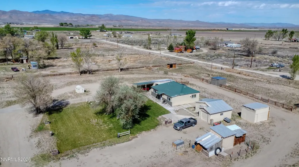 20 Penrose Yerington NV 89447
