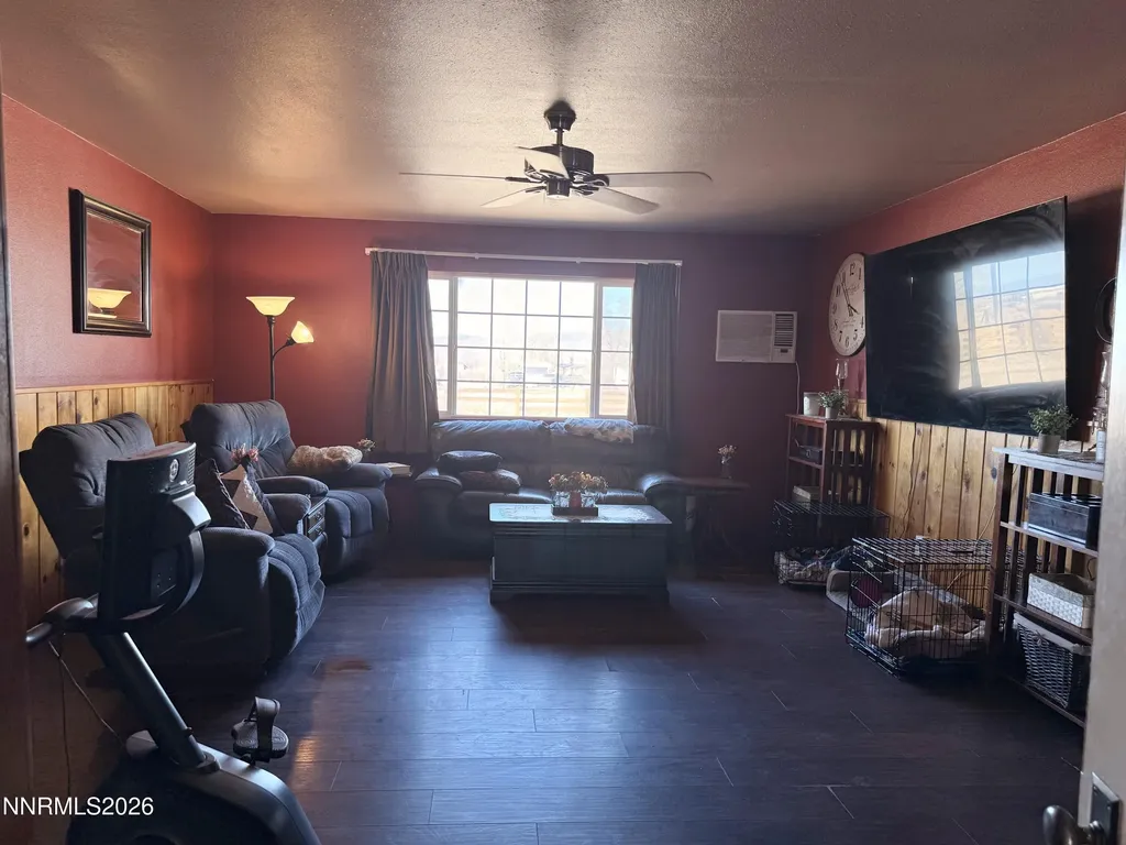 20 Penrose Yerington NV 89447
