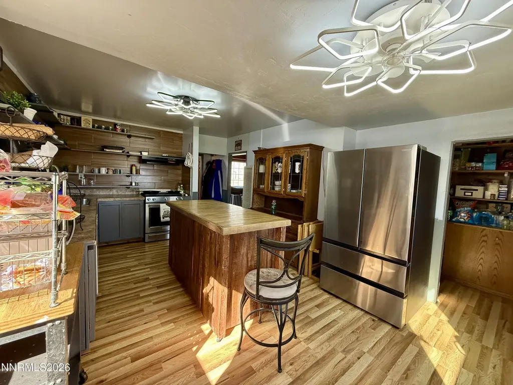 20 Penrose Yerington NV 89447
