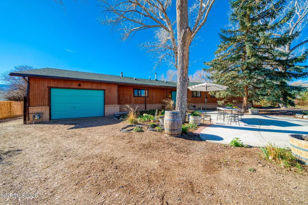 329 River Dayton NV 89403