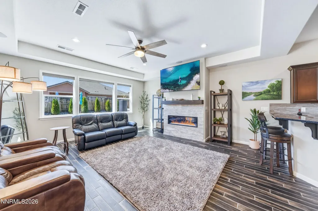 9831 Dyevera Reno NV 89521