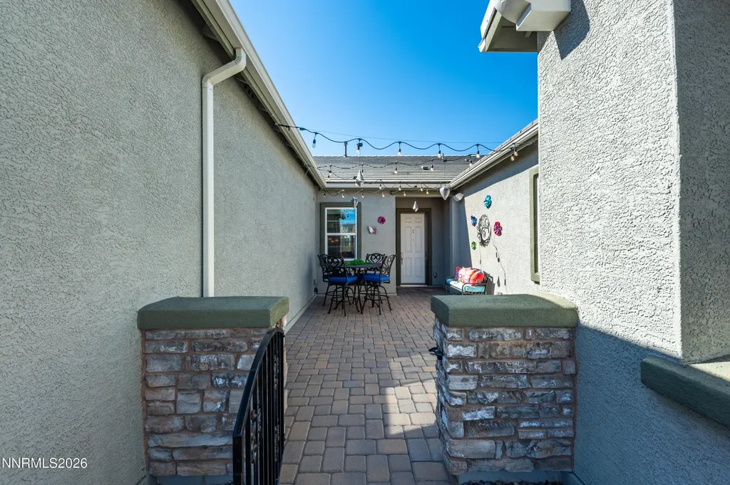 9831 Dyevera Reno NV 89521