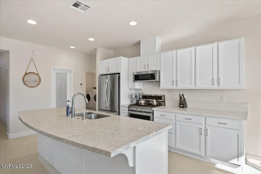 11174 Freedom Range Reno NV 89521
