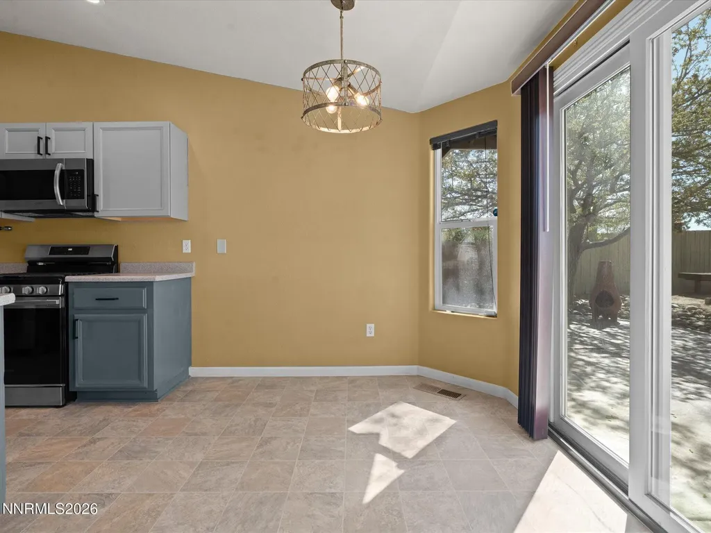 111 Shadow Mountain Fernley NV 89408