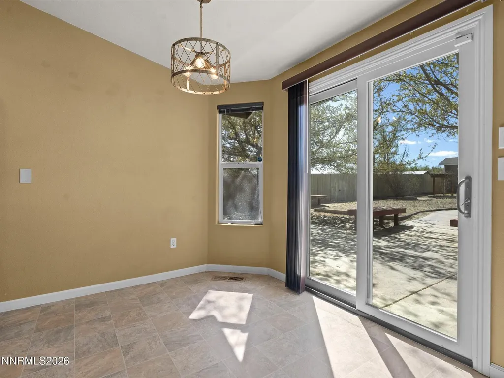 111 Shadow Mountain Fernley NV 89408