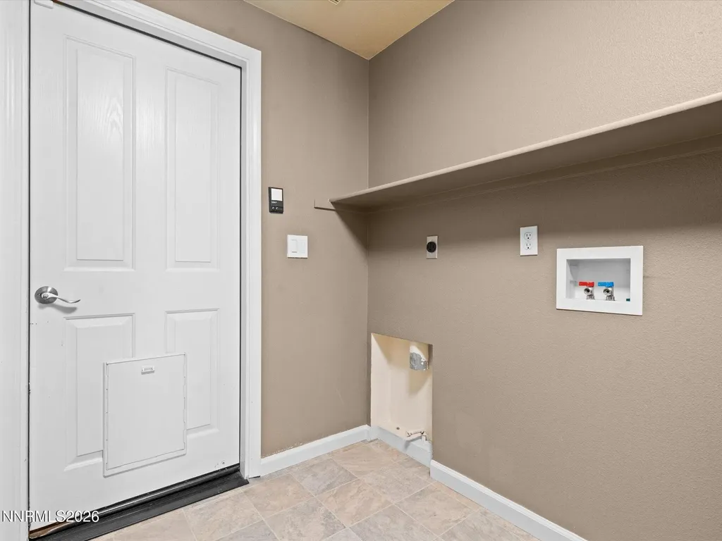 111 Shadow Mountain Fernley NV 89408