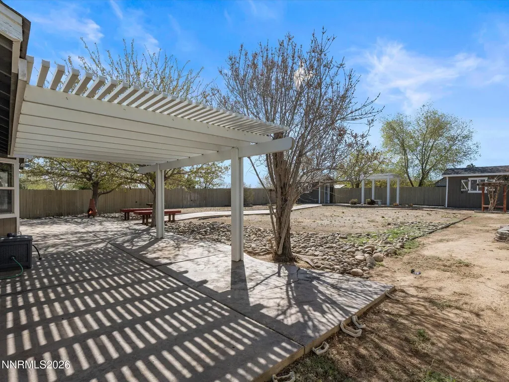 111 Shadow Mountain Fernley NV 89408