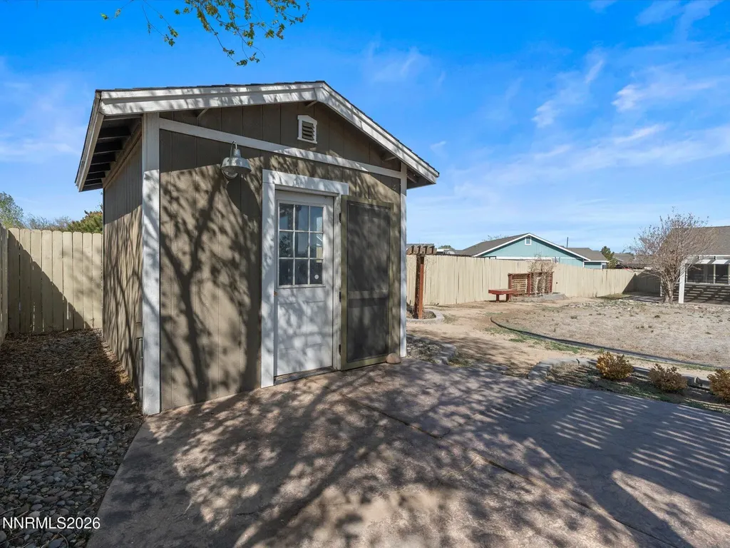 111 Shadow Mountain Fernley NV 89408