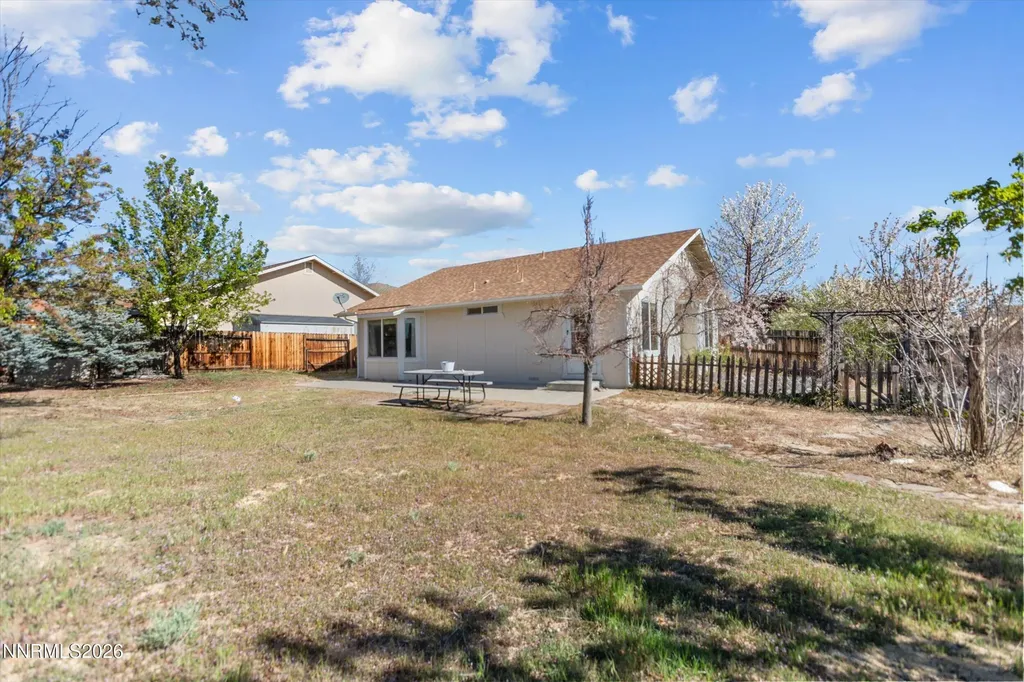 1665 Talking Sparrow Spanish Springs NV 89441