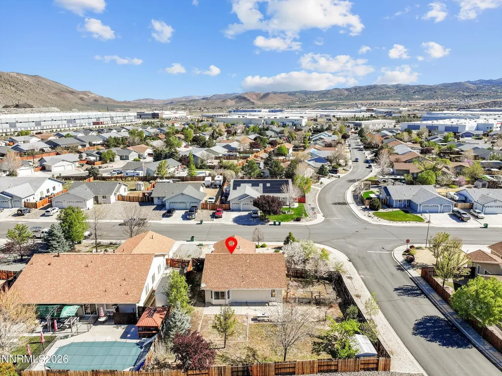 1665 Talking Sparrow Spanish Springs NV 89441