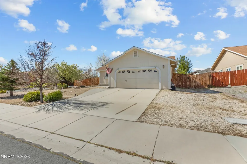 1665 Talking Sparrow Spanish Springs NV 89441