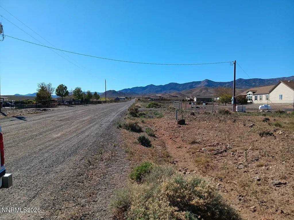 12460 Seneca Stagecoach NV 89429