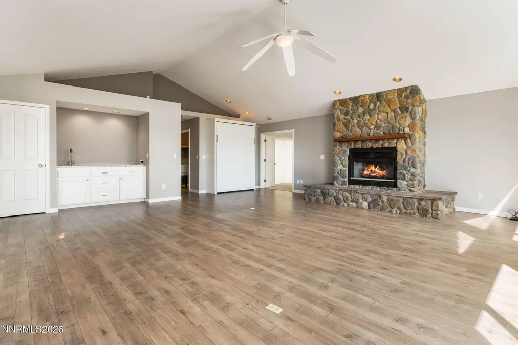 16 Woodstock Carson City NV 89703