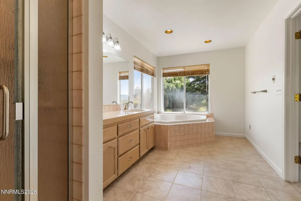 16 Woodstock Carson City NV 89703