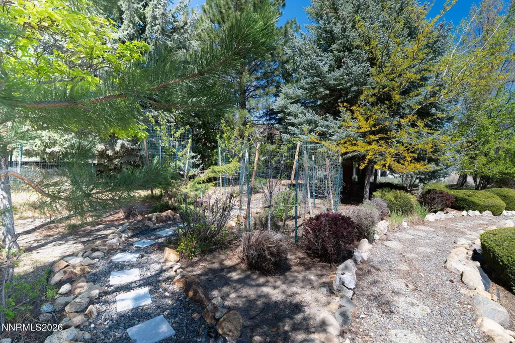 16 Woodstock Carson City NV 89703